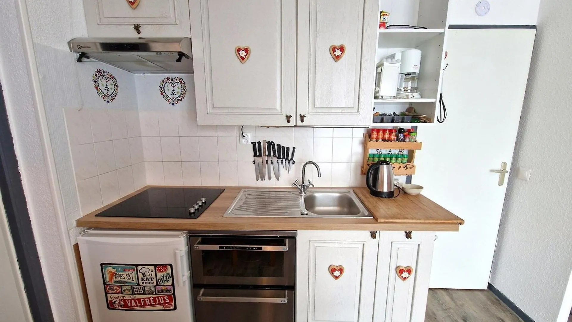 Magnifique 2 Pieces + Cabine 6 Pers Renove Au Coeur De Valfrejus - Fr-1-265-341 Modane 0*,  France