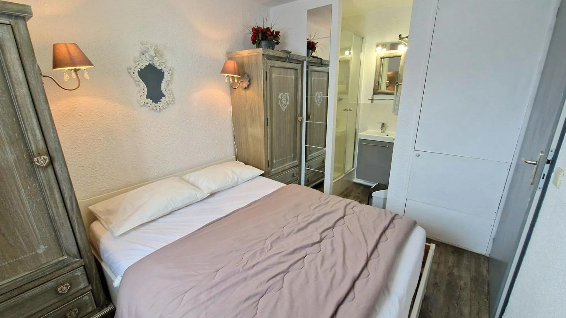 Magnifique 2 Pieces + Cabine 6 Pers Renove Au Coeur De Valfrejus - Fr-1-265-341 Modane 0*,  France